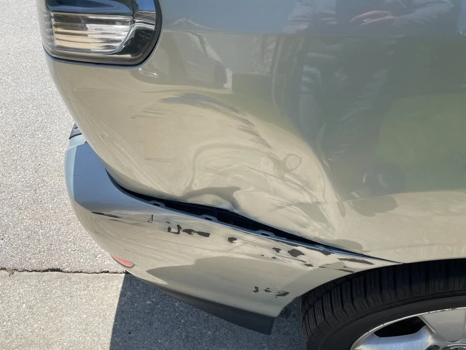 2004 Lexus RX 2nd Gen - Image 4 of 4