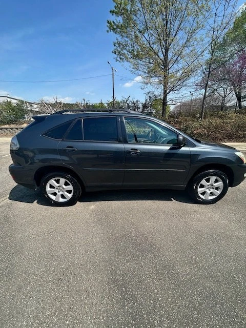2004 Lexus RX 2nd Gen - Image 5 of 9