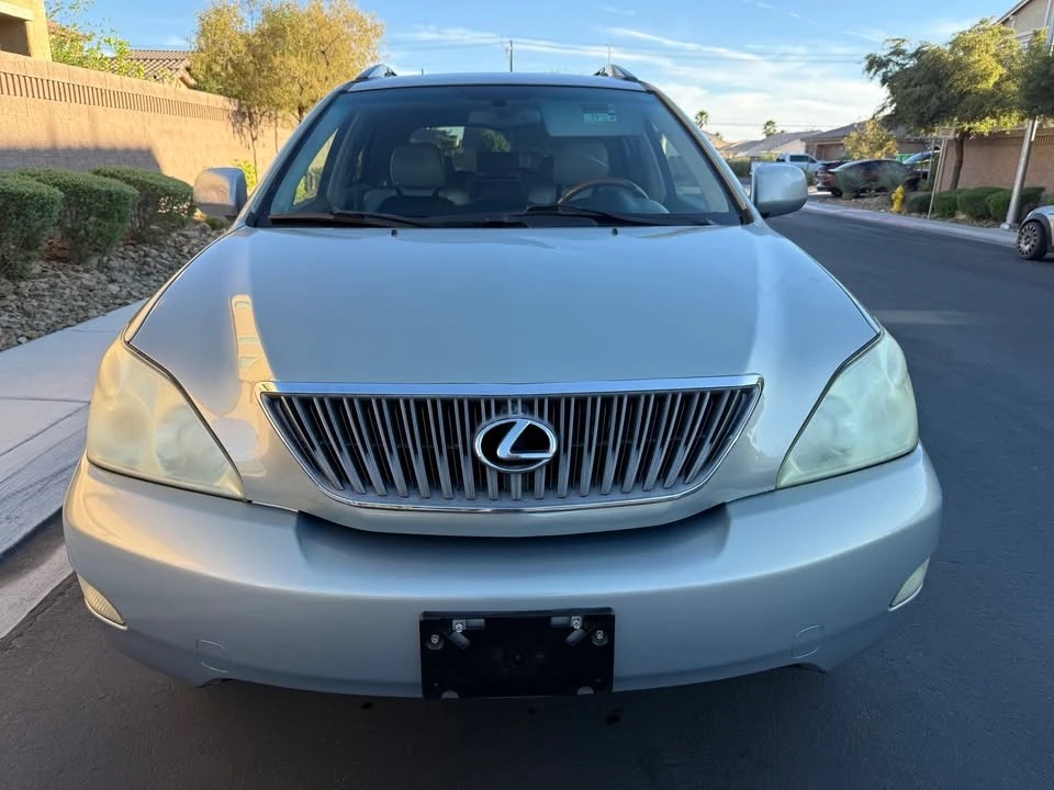 2004 Lexus RX 2nd Gen - Image 3 of 15