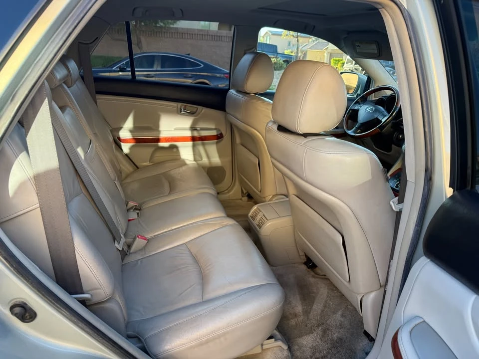 2004 Lexus RX 2nd Gen - Image 10 of 15