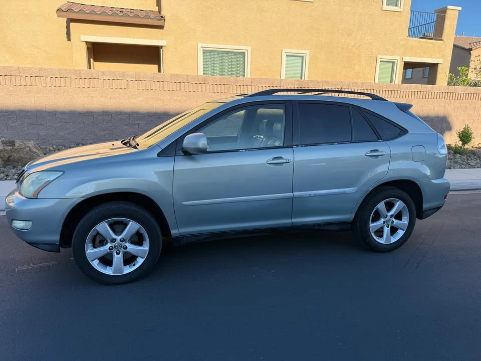 2004 Lexus RX 2nd Gen - Image 2 of 15