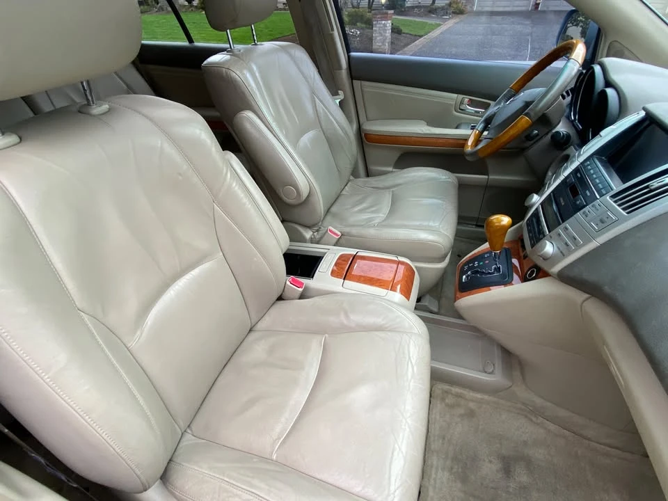 2004 Lexus RX 2nd Gen - Image 8 of 20