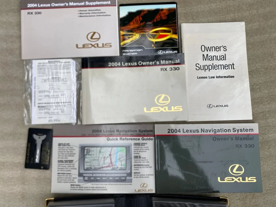 2004 Lexus RX 2nd Gen - Image 16 of 20