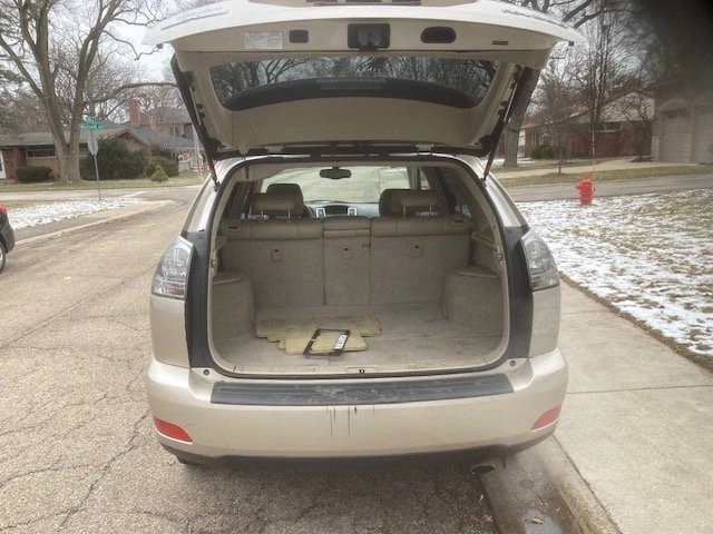 2004 Lexus RX 2nd Gen - Image 7 of 12