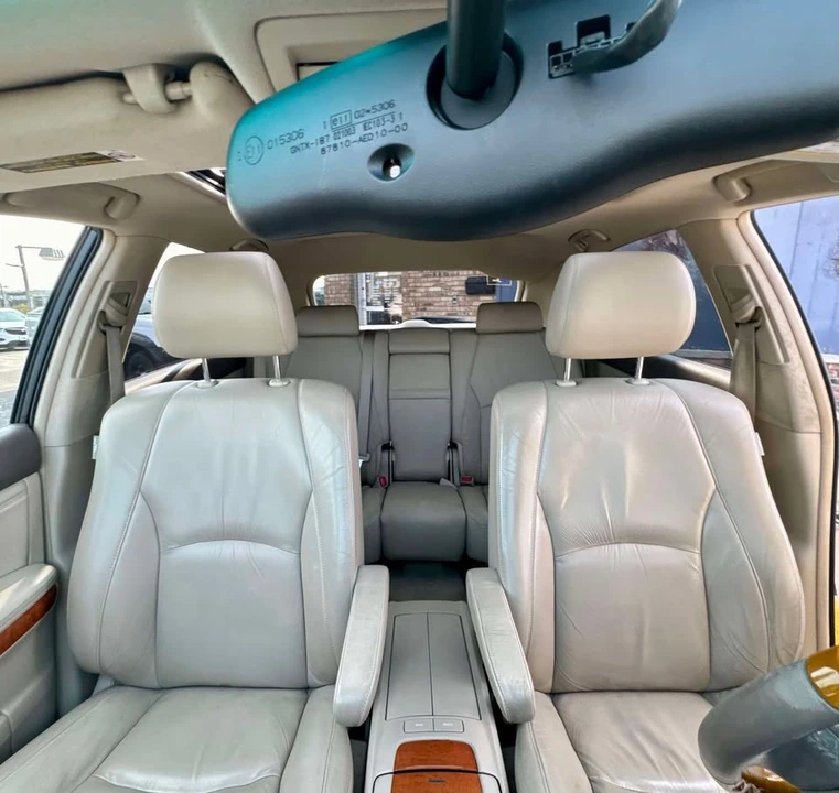2004 Lexus RX 2nd Gen - Image 18 of 19