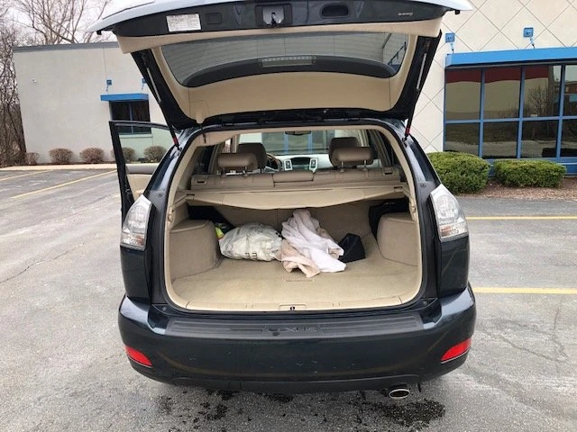 2004 Lexus RX 2nd Gen - Image 9 of 16