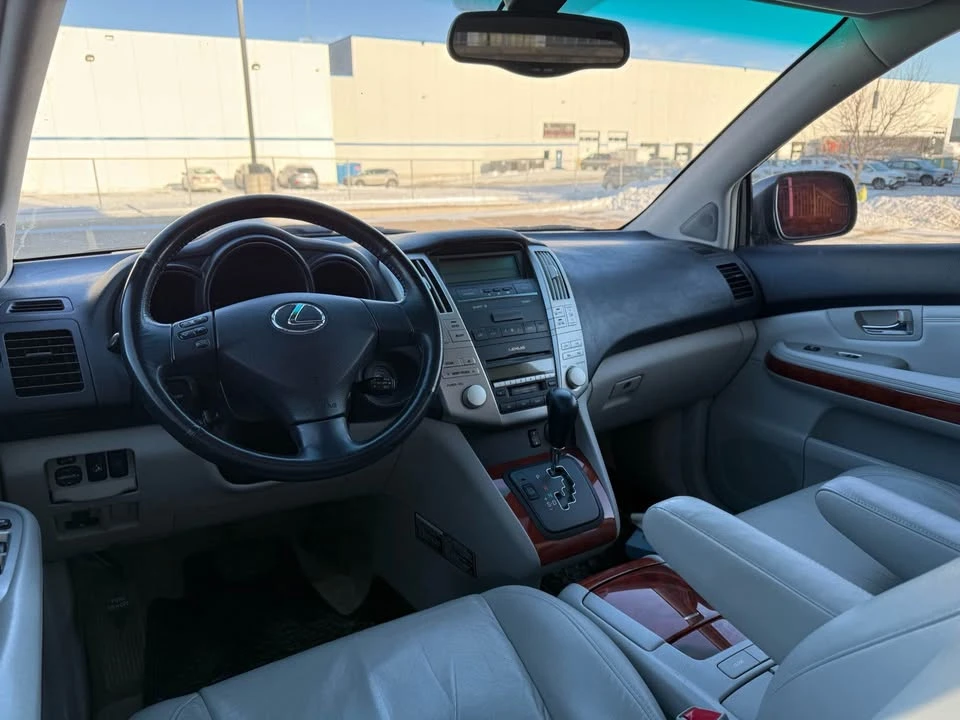 2004 Lexus RX 2nd Gen - Image 10 of 16