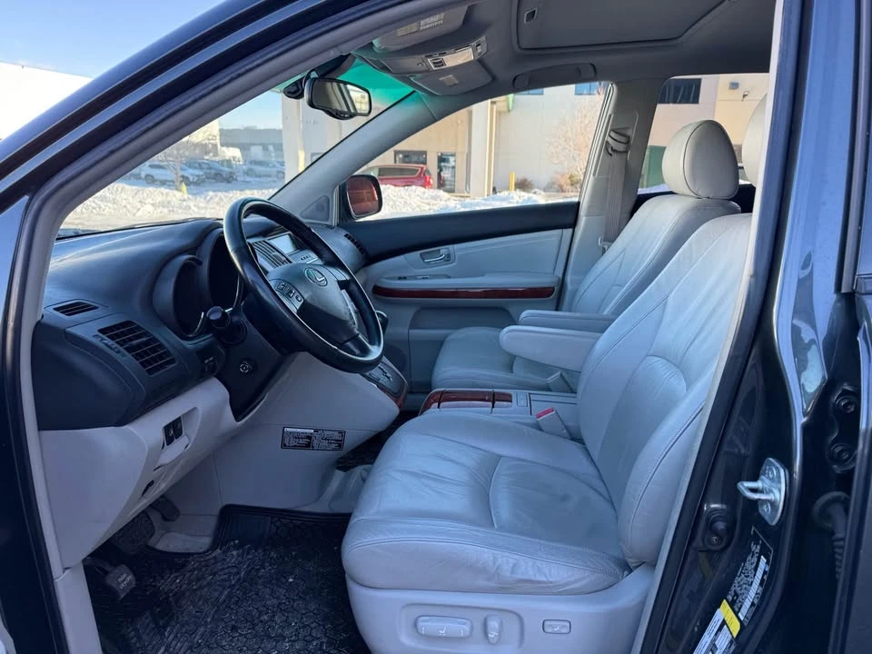 2004 Lexus RX 2nd Gen - Image 8 of 16