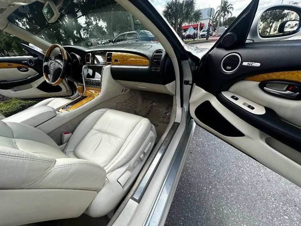 2004 Lexus SC430 - Image 13 of 20