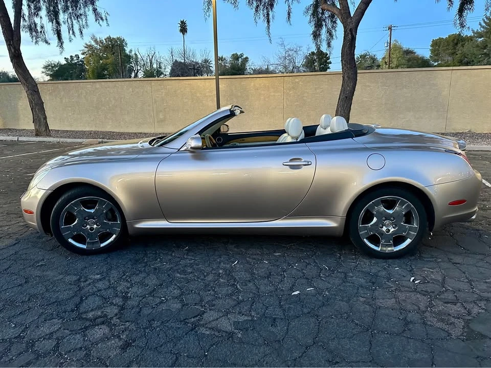 2004 Lexus SC430 - Image 2 of 12