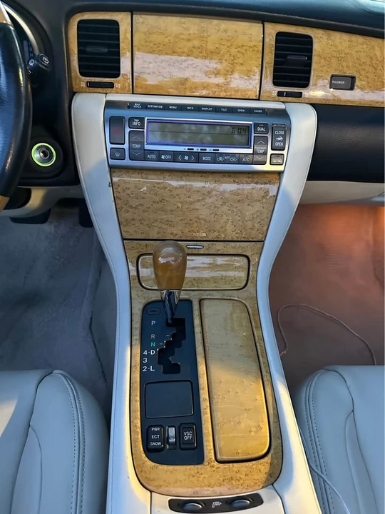2004 Lexus SC430 - Image 6 of 12