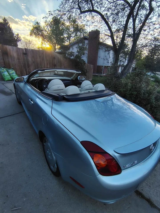 2004 Lexus SC430 - Image 2 of 7