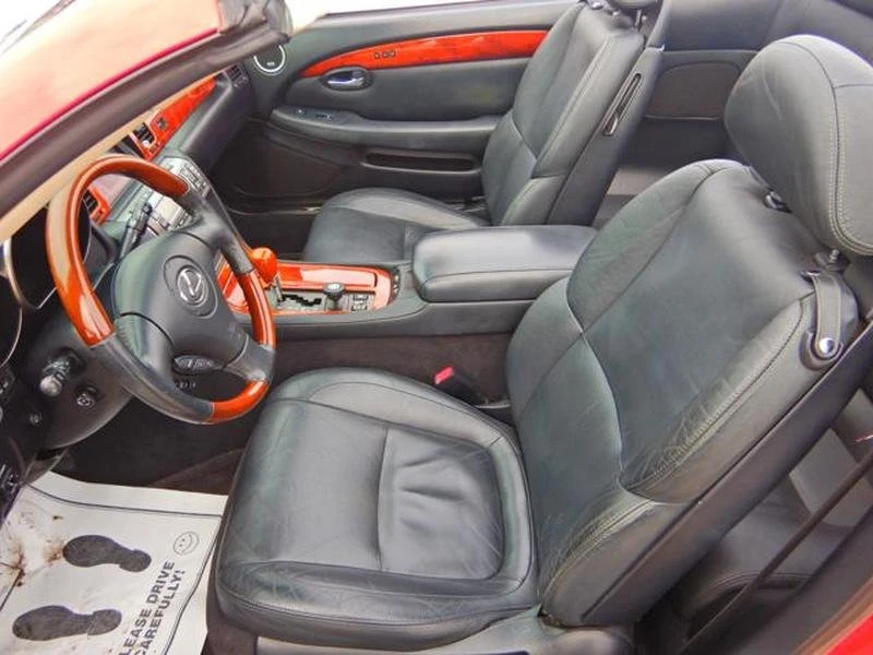 2004 Lexus SC430 - Image 5 of 19