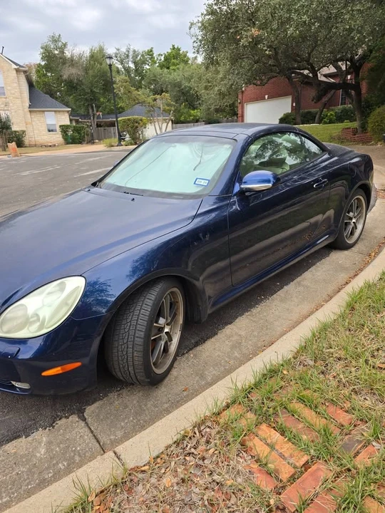 2004 Lexus SC430 - Image 2 of 7