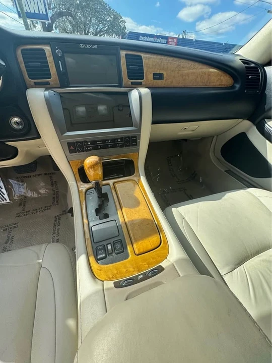 2004 Lexus SC430 - Image 7 of 10