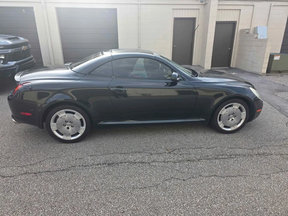 2004 Lexus SC430 - Image 2 of 5