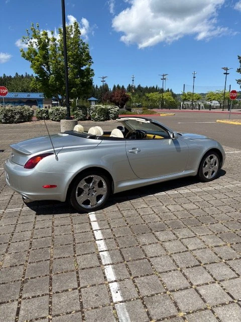 2004 Lexus SC430 - Image 5 of 11
