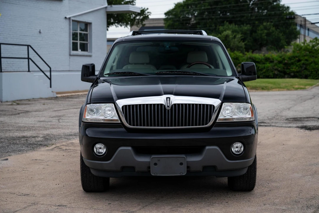 2004 Lincoln Aviator 1st Gen - Image 4 of 31