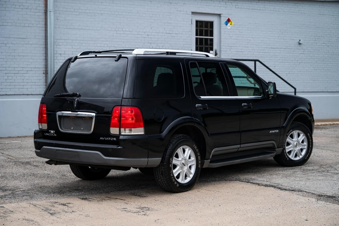 2004 Lincoln Aviator 1st Gen - Image 11 of 31