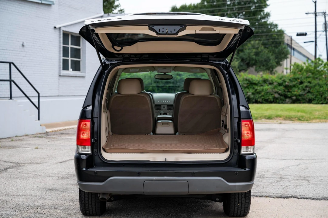 2004 Lincoln Aviator 1st Gen - Image 14 of 31