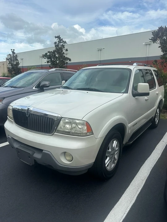 2004 Lincoln Aviator 1st Gen - Image 3 of 7