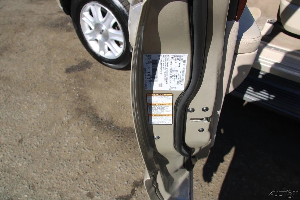 2004 Lincoln Aviator 1st Gen - Image 10 of 21