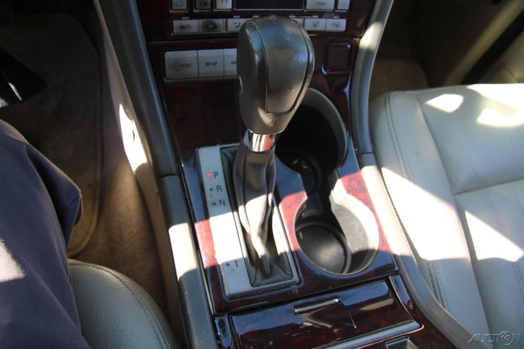 2004 Lincoln Aviator 1st Gen - Image 18 of 21