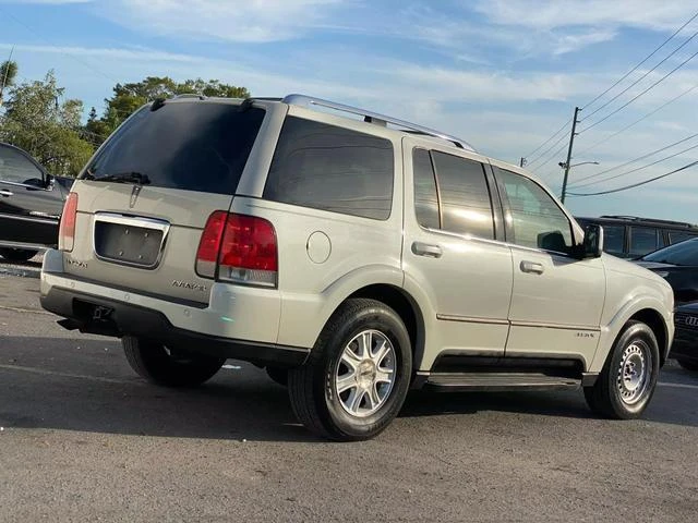 2004 Lincoln Aviator 1st Gen - Image 4 of 12