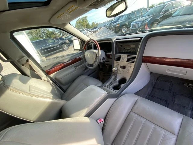 2004 Lincoln Aviator 1st Gen - Image 14 of 17