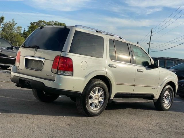 2004 Lincoln Aviator 1st Gen - Image 4 of 17