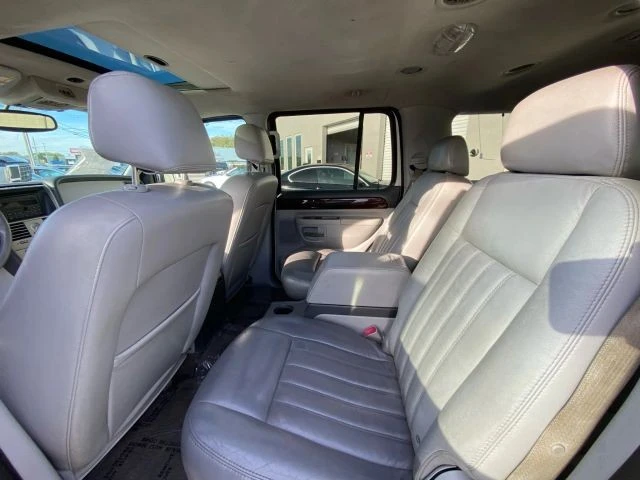 2004 Lincoln Aviator 1st Gen - Image 11 of 17