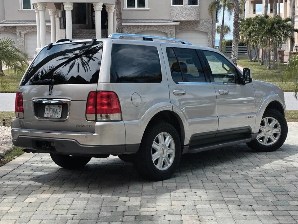 2004 Lincoln Aviator 1st Gen - Image 6 of 21