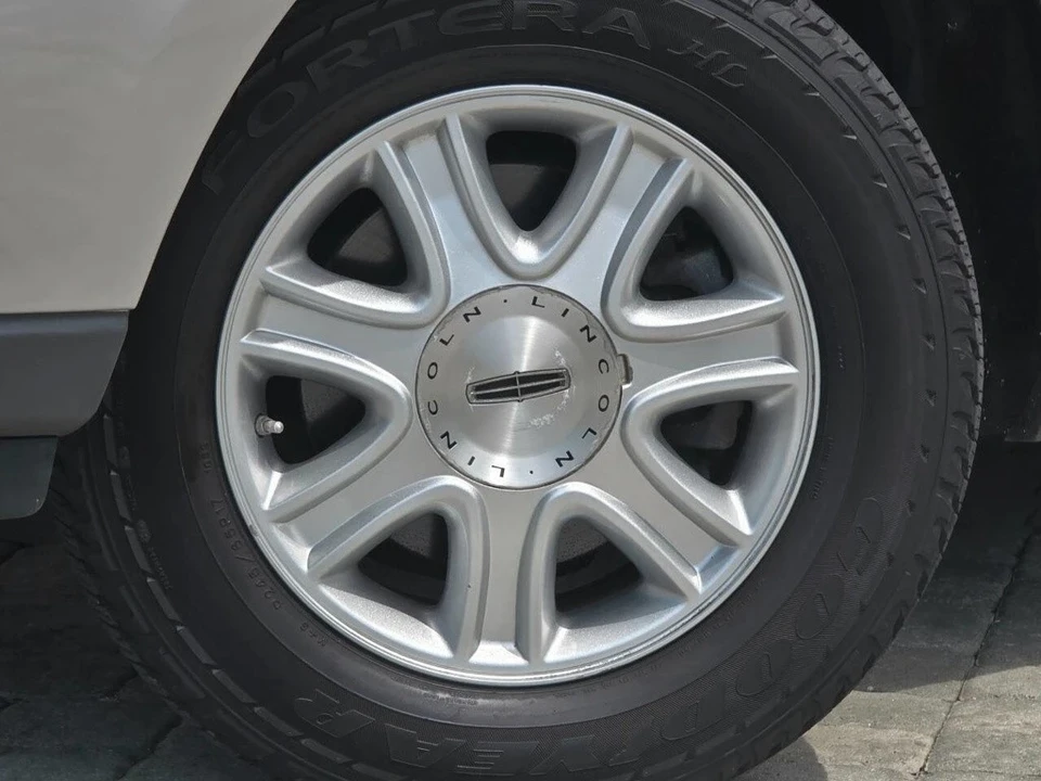 2004 Lincoln Aviator 1st Gen - Image 3 of 21