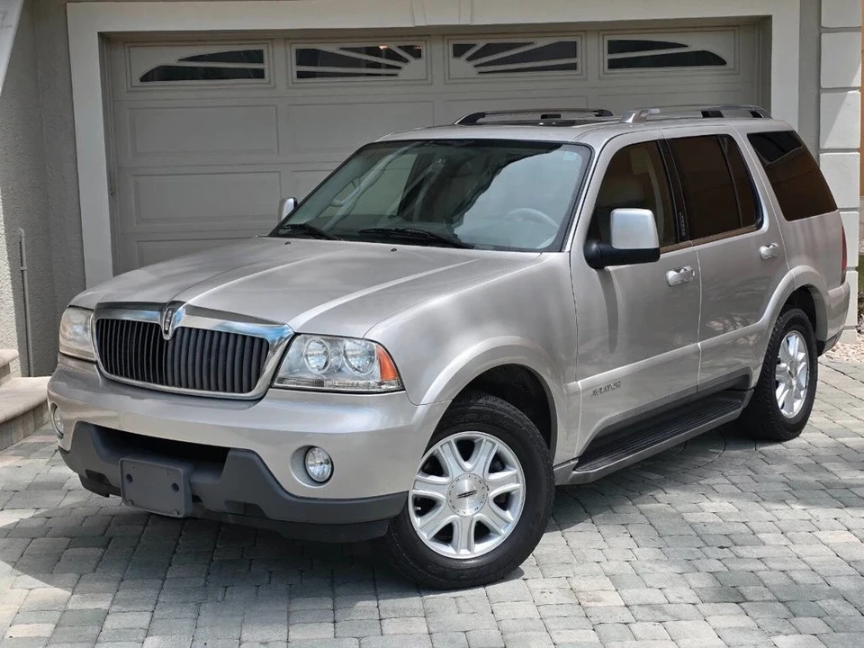 2004 Lincoln Aviator 1st Gen - Image 5 of 21