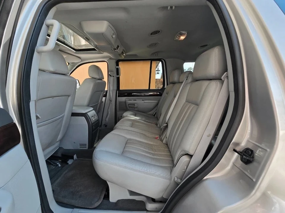 2004 Lincoln Aviator 1st Gen - Image 19 of 21