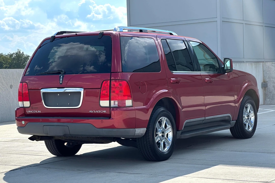 2004 Lincoln Aviator 1st Gen - Image 4 of 21