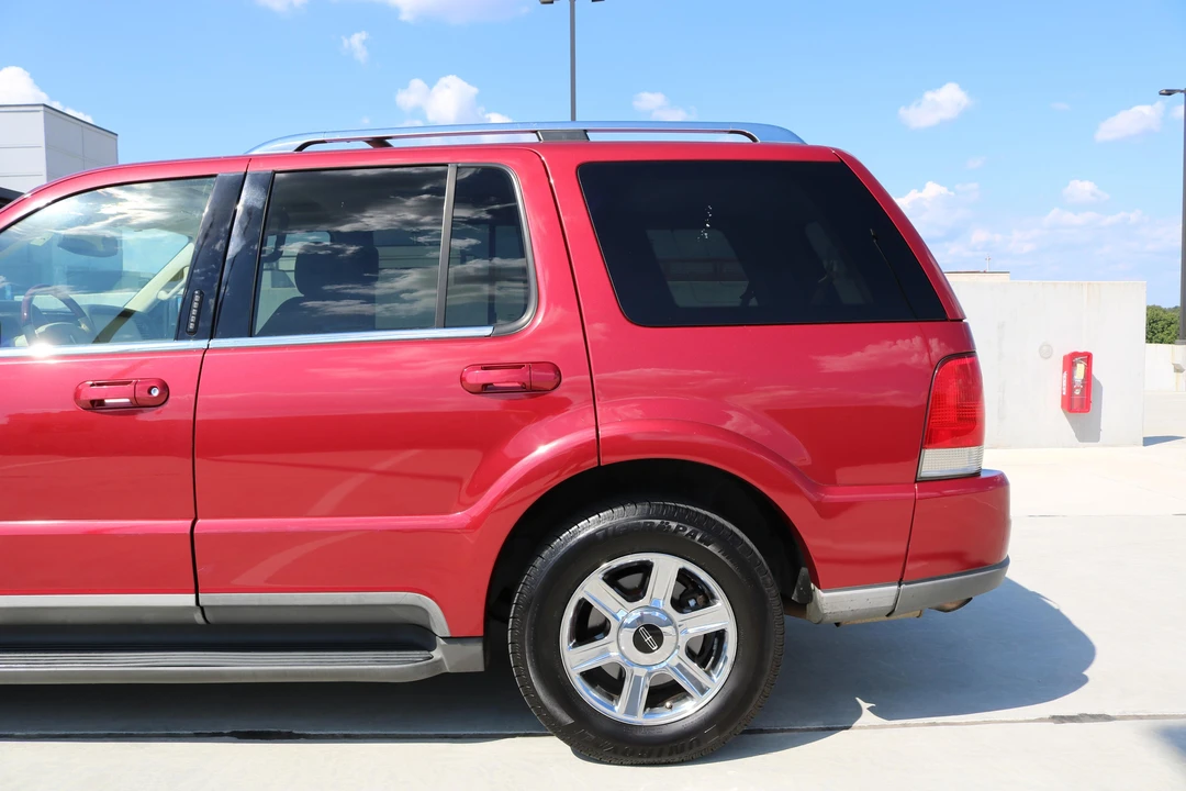 2004 Lincoln Aviator 1st Gen - Image 14 of 21