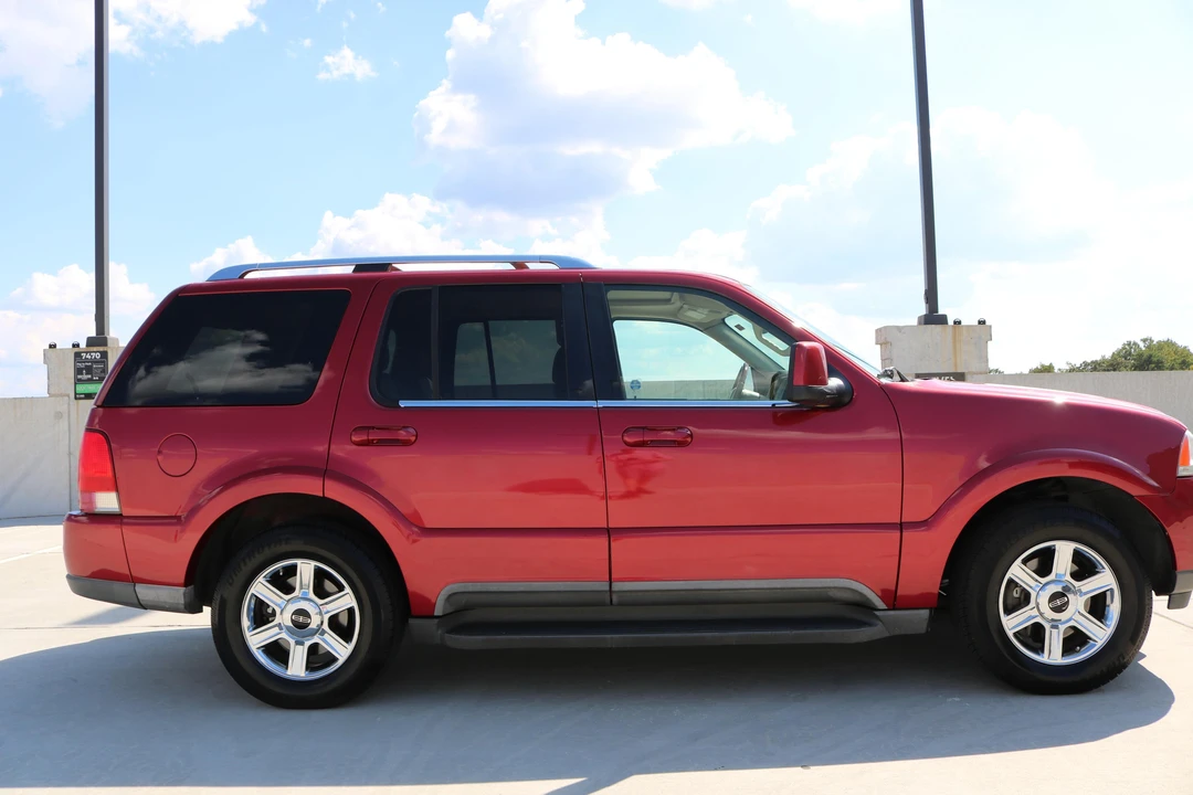 2004 Lincoln Aviator 1st Gen - Image 10 of 21