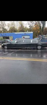2004 Lincoln Continental Limo