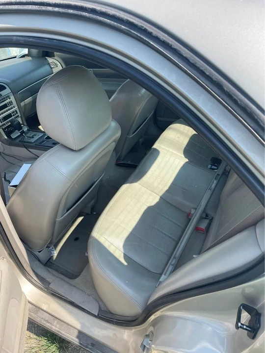 2004 Lincoln LS - Image 10 of 11