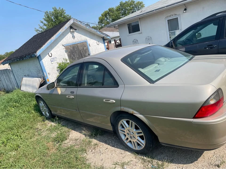 2004 Lincoln LS - Image 4 of 11