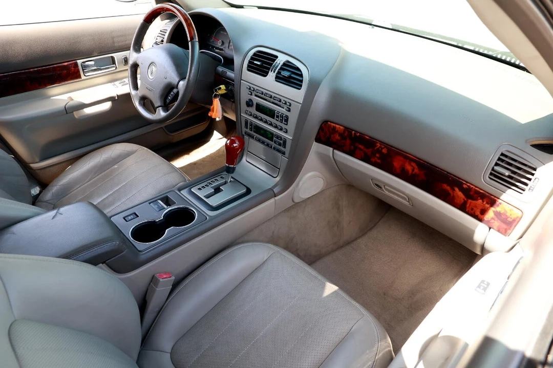 2004 Lincoln LS - Image 18 of 21