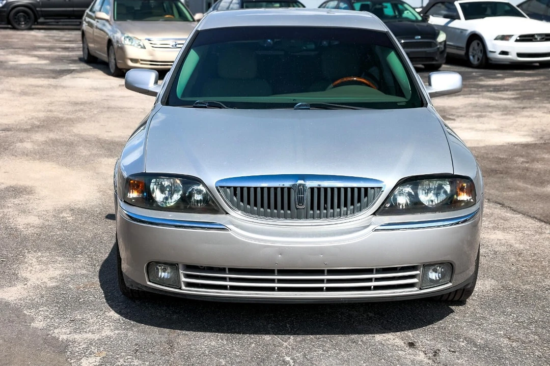 2004 Lincoln LS - Image 19 of 21