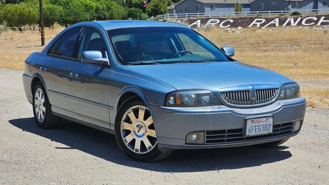 2004 Lincoln LS - Image 4 of 21