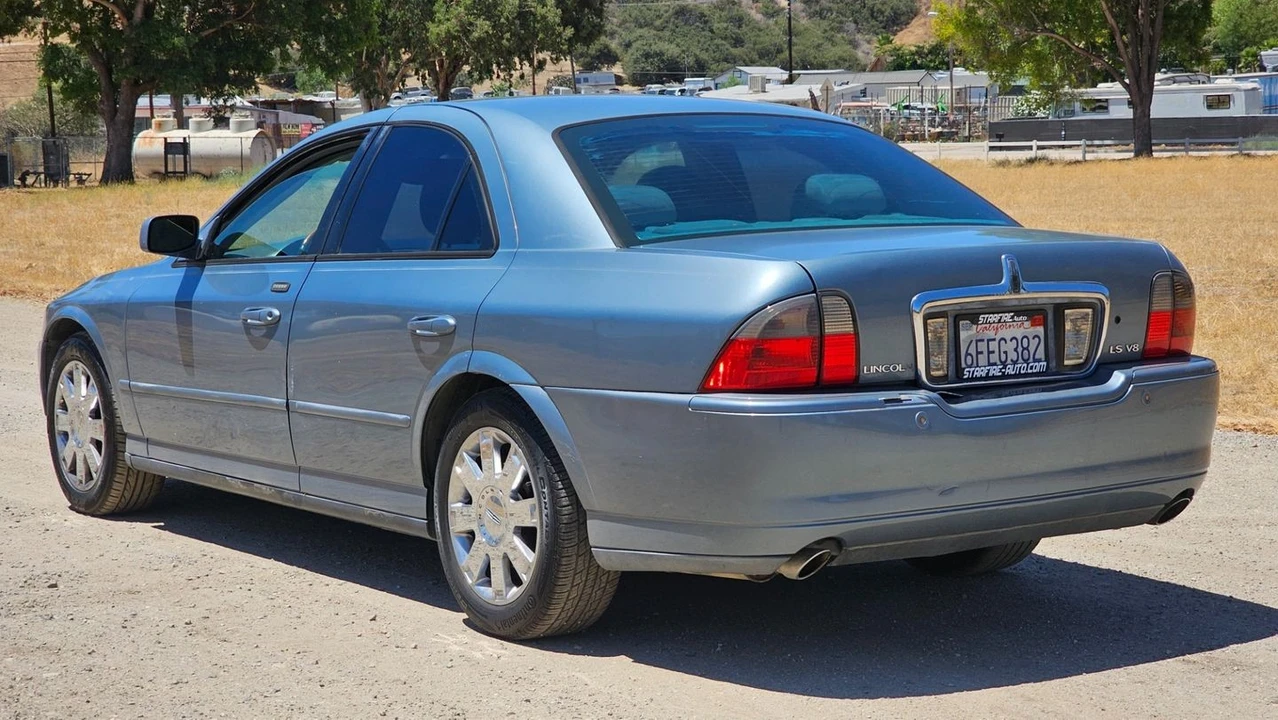 2004 Lincoln LS - Image 9 of 12