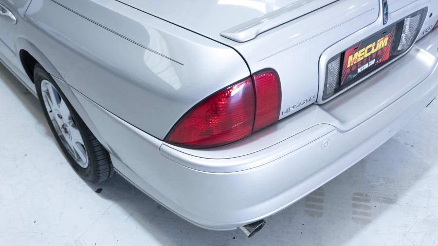 2004 Lincoln LS - Image 11 of 11