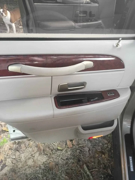 2004 Lincoln Continental - Image 4 of 7