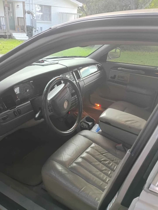 2004 Lincoln Continental - Image 5 of 7