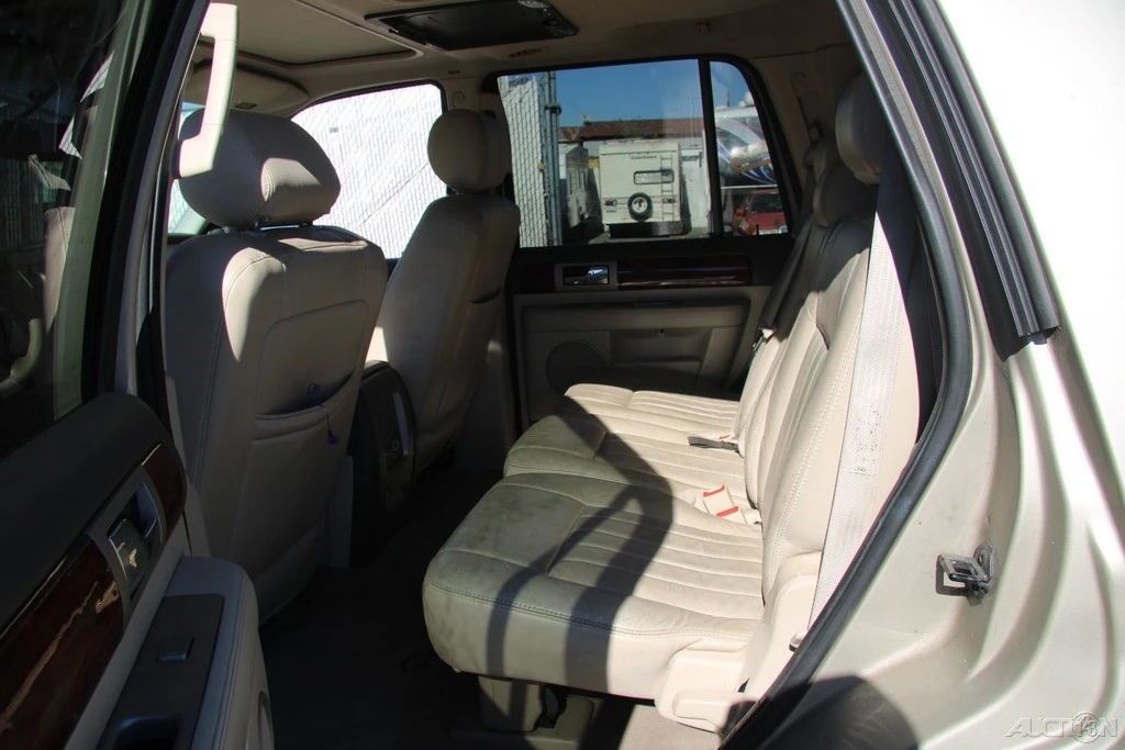 2004 Lincoln Navigator 2nd Gen - Image 21 of 21