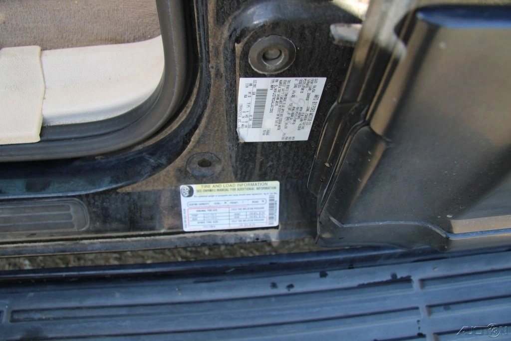 2004 Lincoln Navigator 2nd Gen - Image 12 of 21